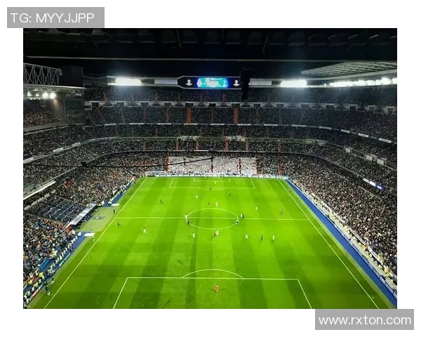 足球的魅力与全球化发展趋势：从球场到文化影响力的全面探索